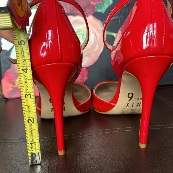 💃🏼🔥 HOT Red Heels 👠 - Picture 5 of 6